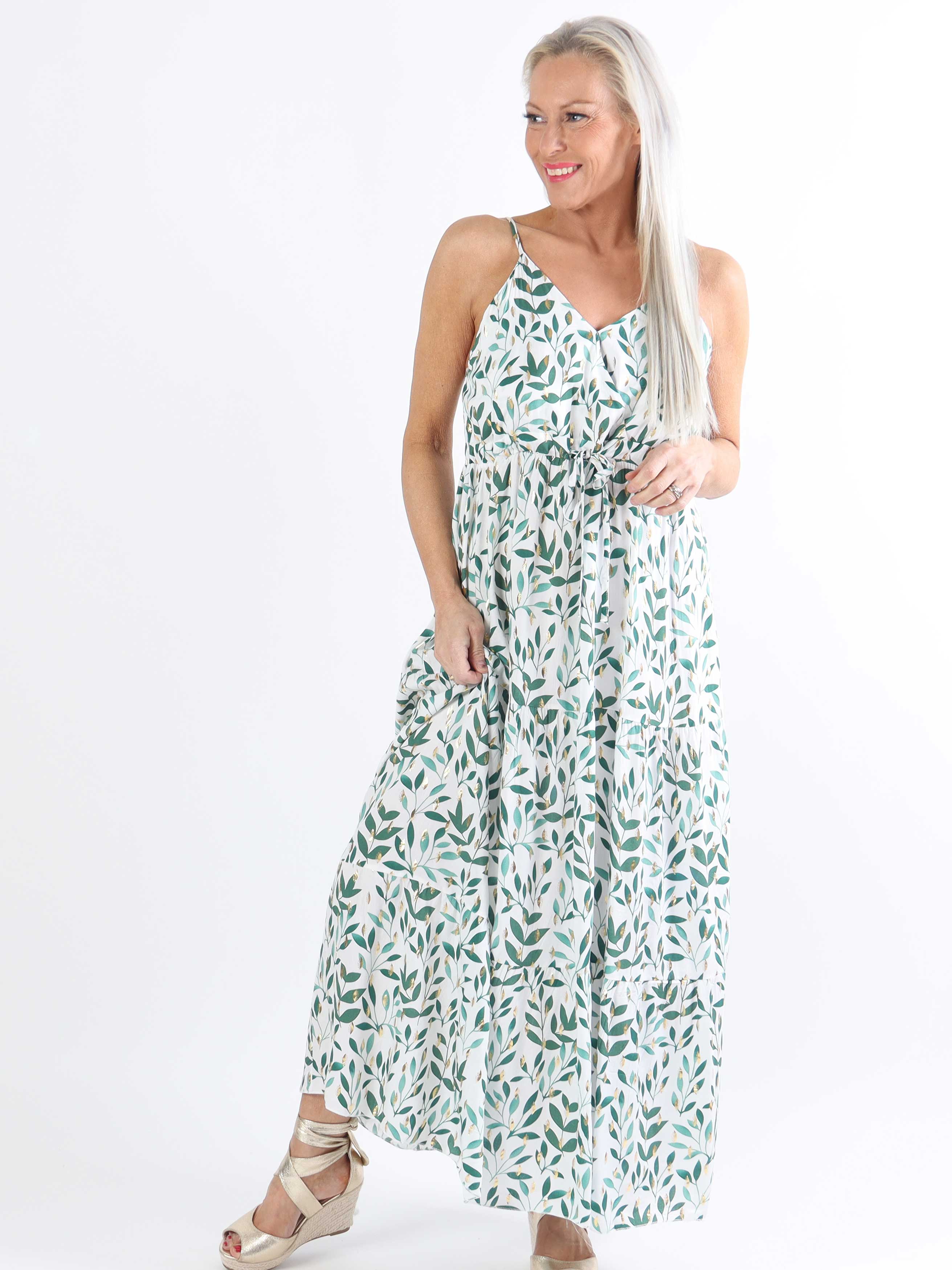 Lucie Leaf - Plus size stropkjole i viskose med v-udskæring